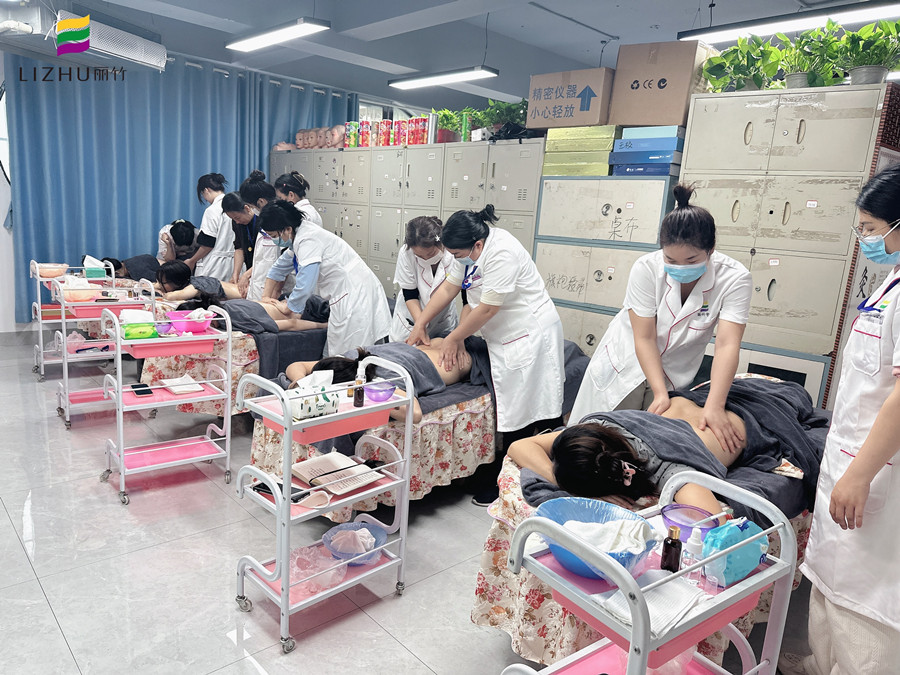 新年假期給身體按摩能有多爽，廣西美容管理健康