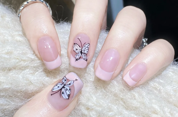 法式蝴蝶美甲，南寧美甲進(jìn)修學(xué)校分享教程