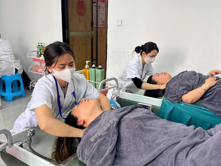 頭療肩頸按摩注意事項(xiàng)，廣西學(xué)頭療