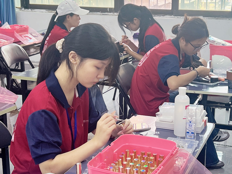 單色美甲練習(xí)，南寧美甲課堂隨拍